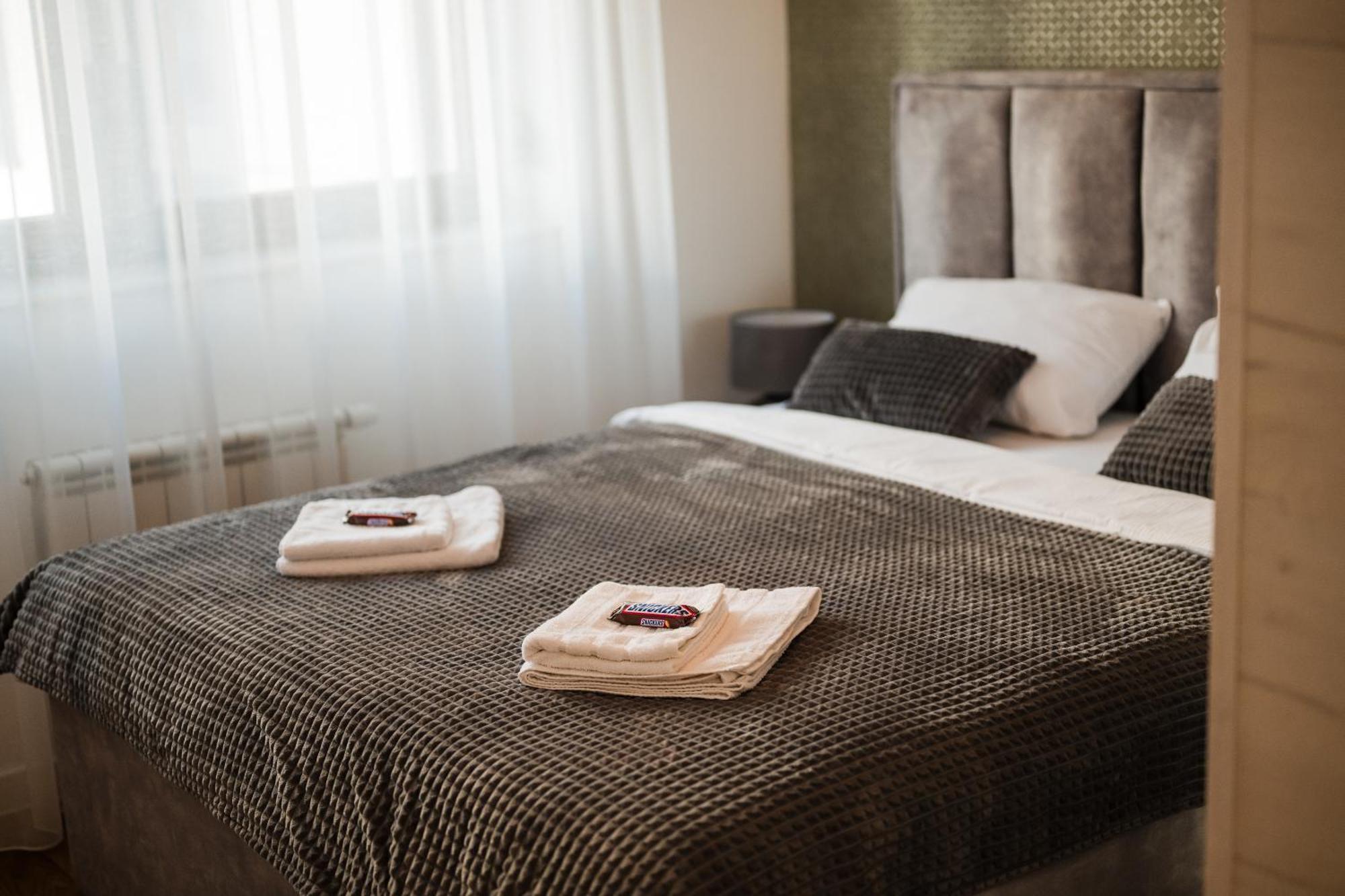 Apartman City Charm Banja Luka Exteriör bild
